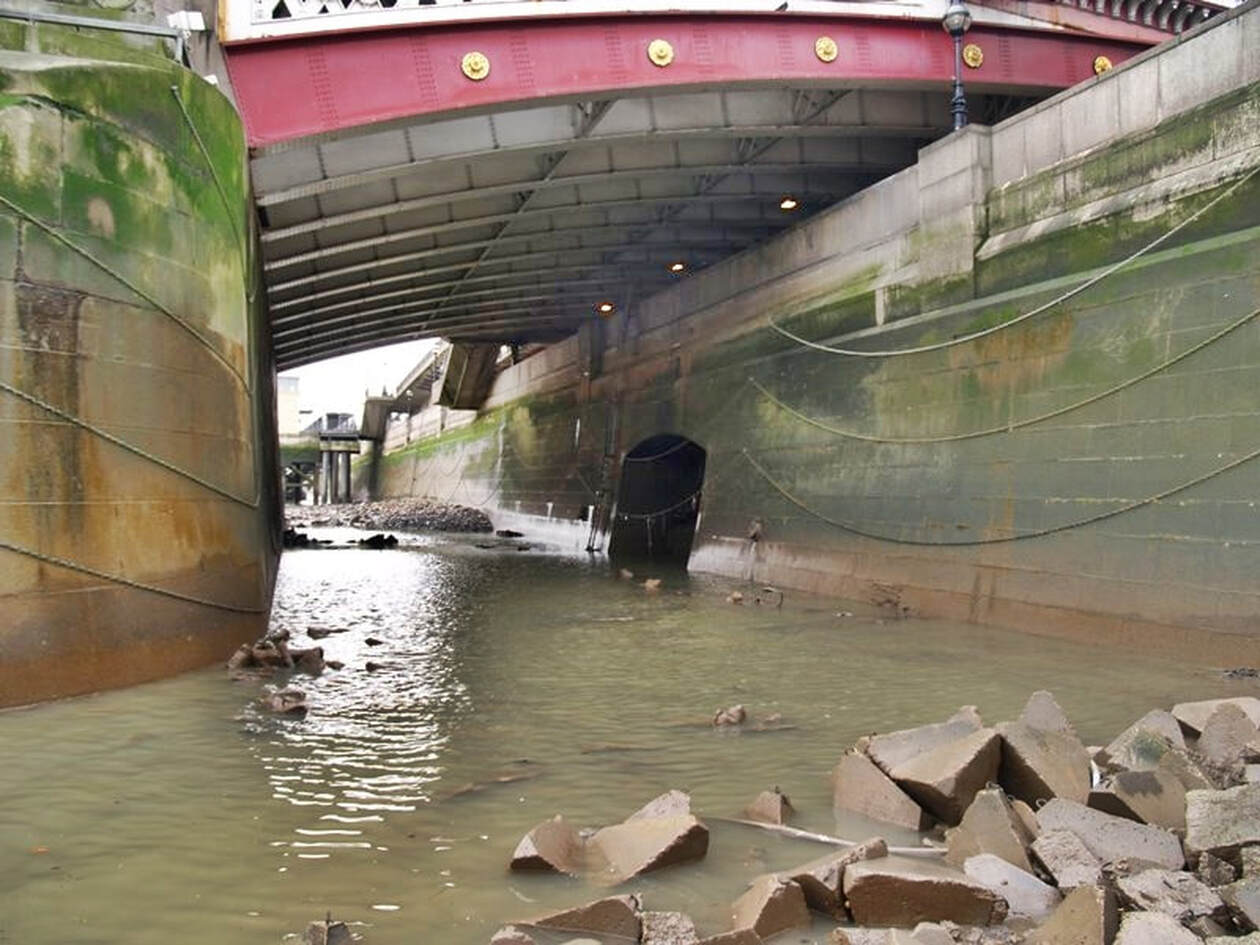 River Fleet Sewer Outfall under Blackfriars Bridge
